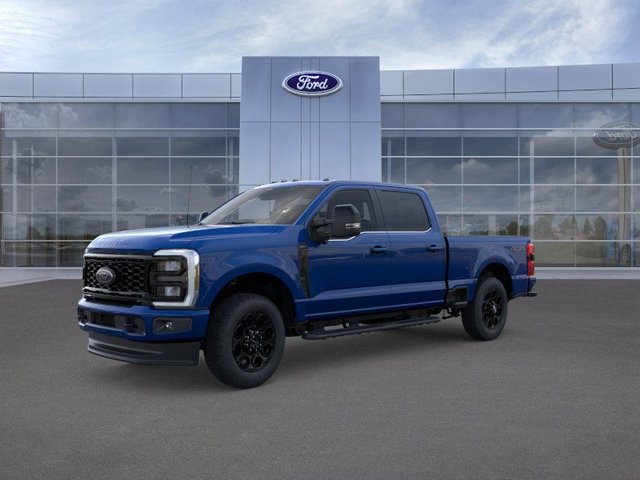 2026 Ford Super Duty F-350® Lariat® Black Widow