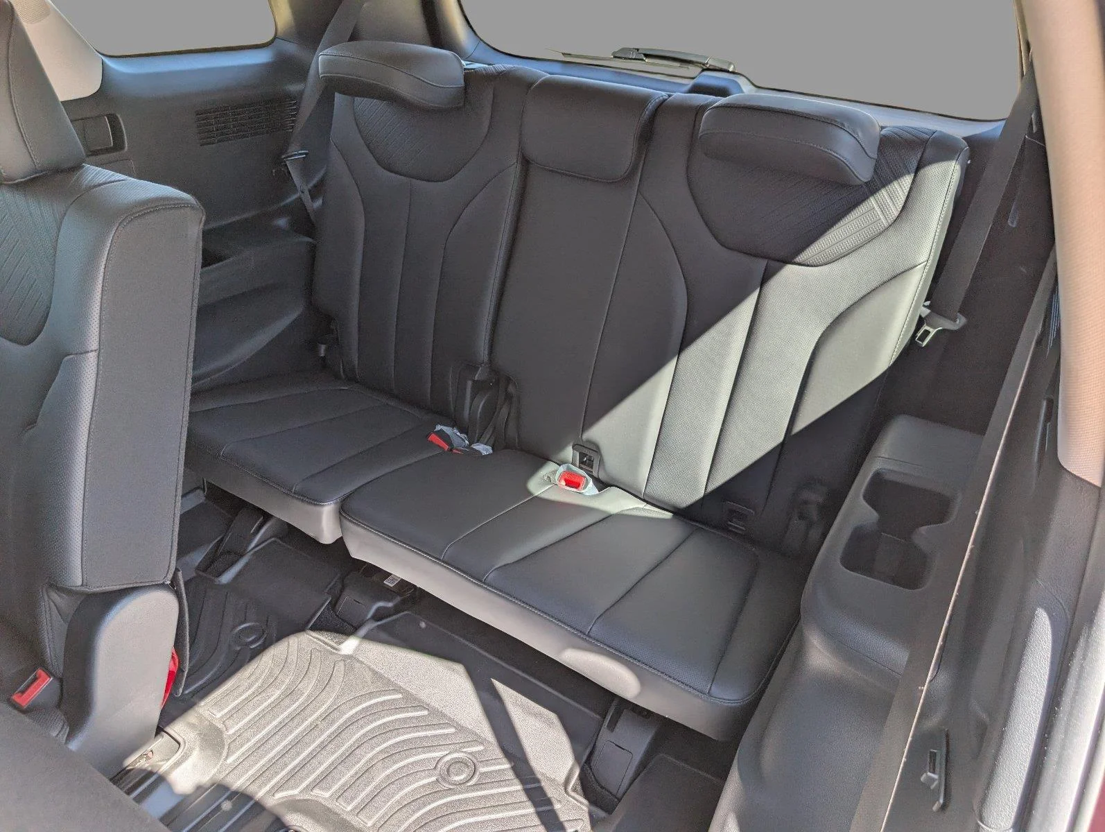 Used 2023 Sierra Burgundy Hyundai SEL image 20