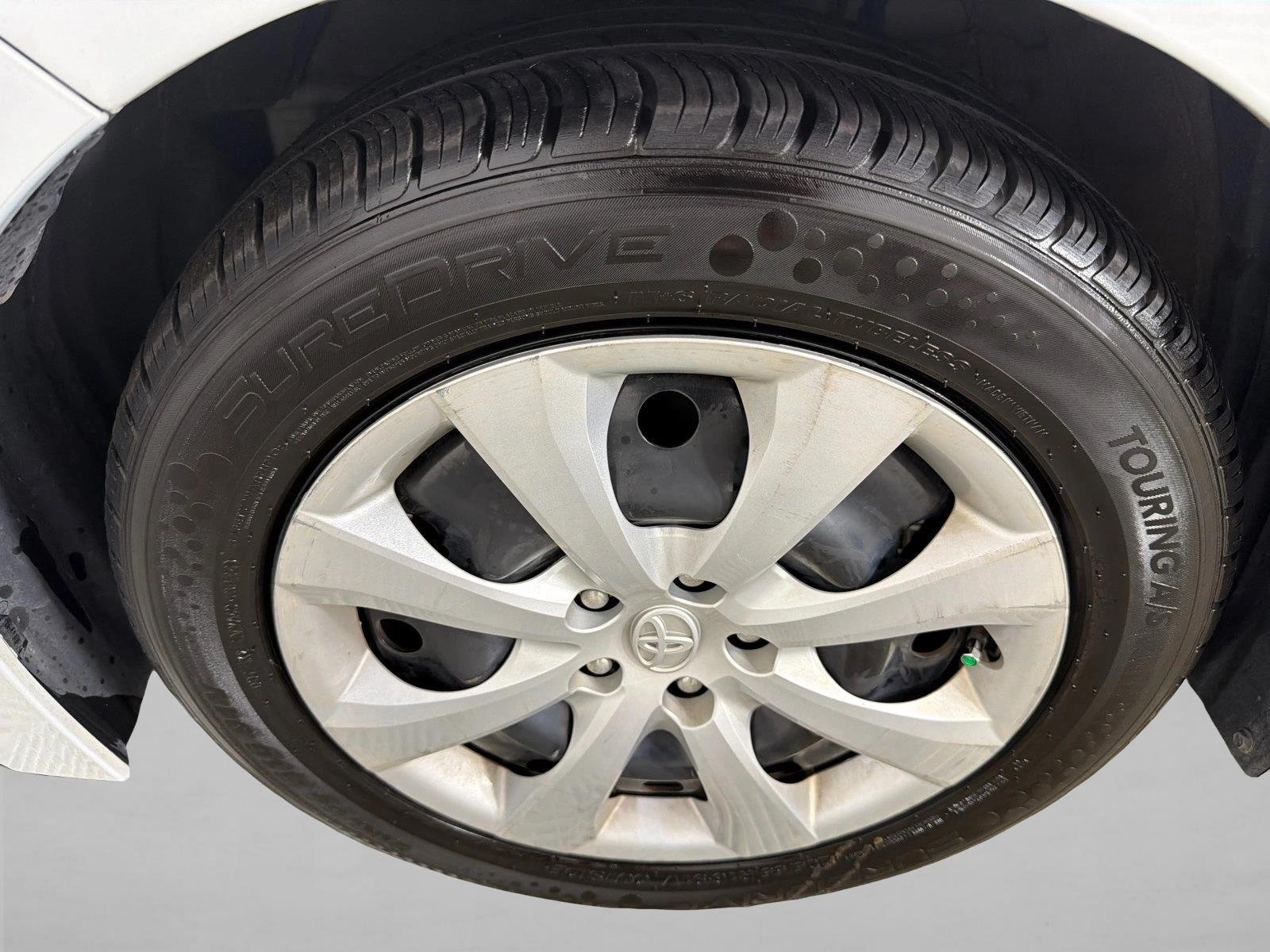 Used 2024 Wind Chill Pearl Toyota LE image 11