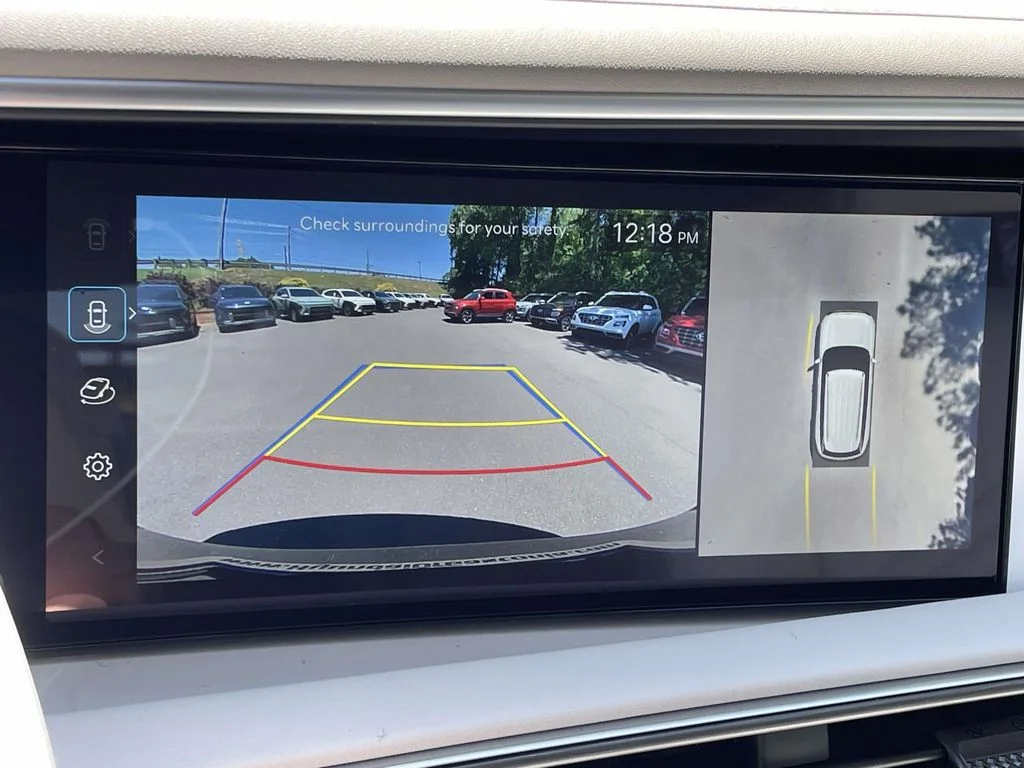 New 2026 Black Hyundai SEL Premium image 30
