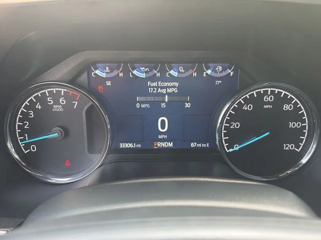 Used 2023 Silver Ford XLT image 15