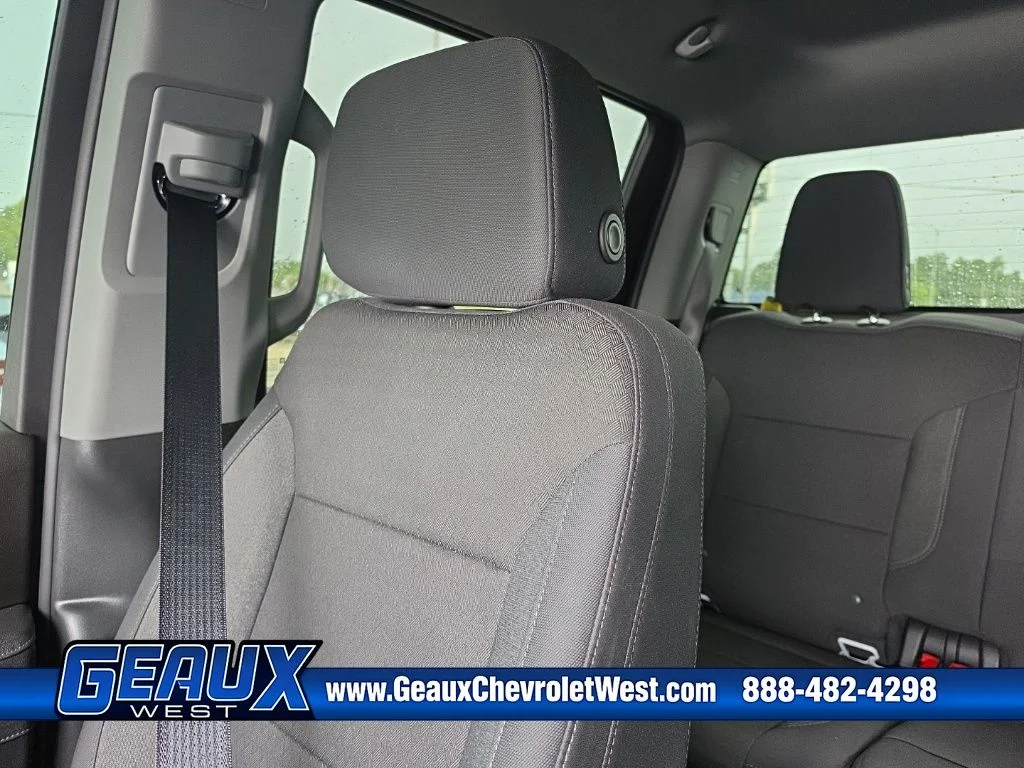 Used 2025 White Chevrolet LT image 25