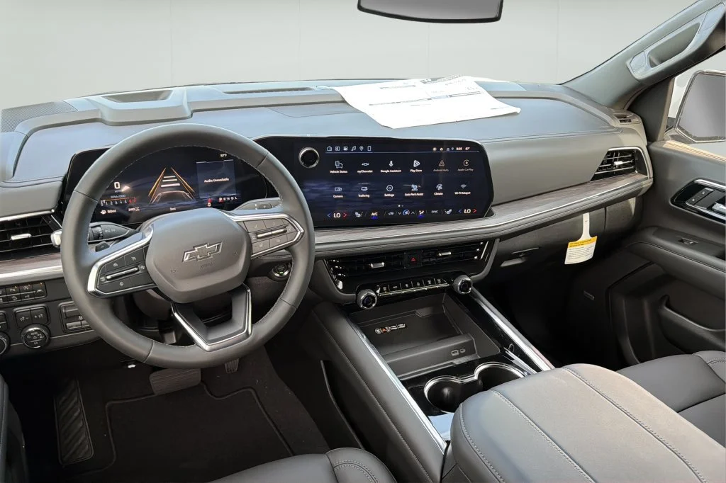 New 2026 Summit White Chevrolet Z71 image 21