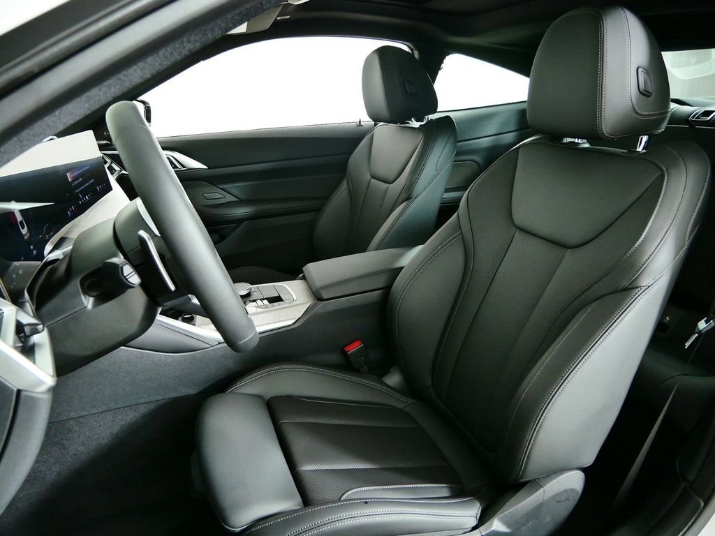 2026 BMW 4 Series 430i - Photo 31