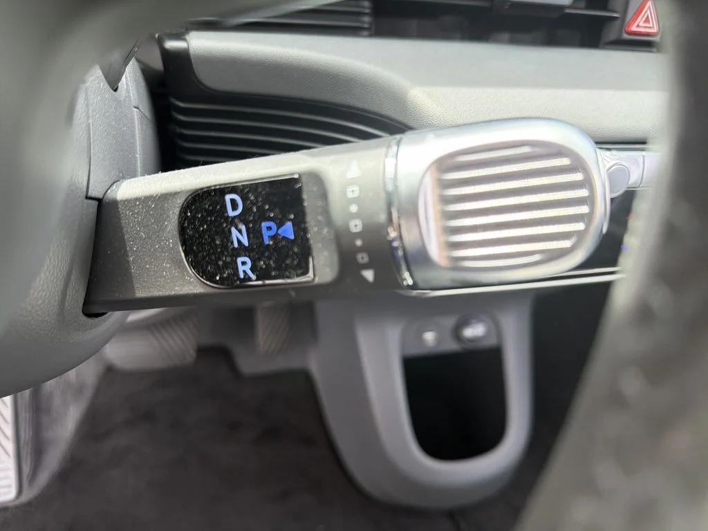 Used 2024 Blue Hyundai SEL image 21