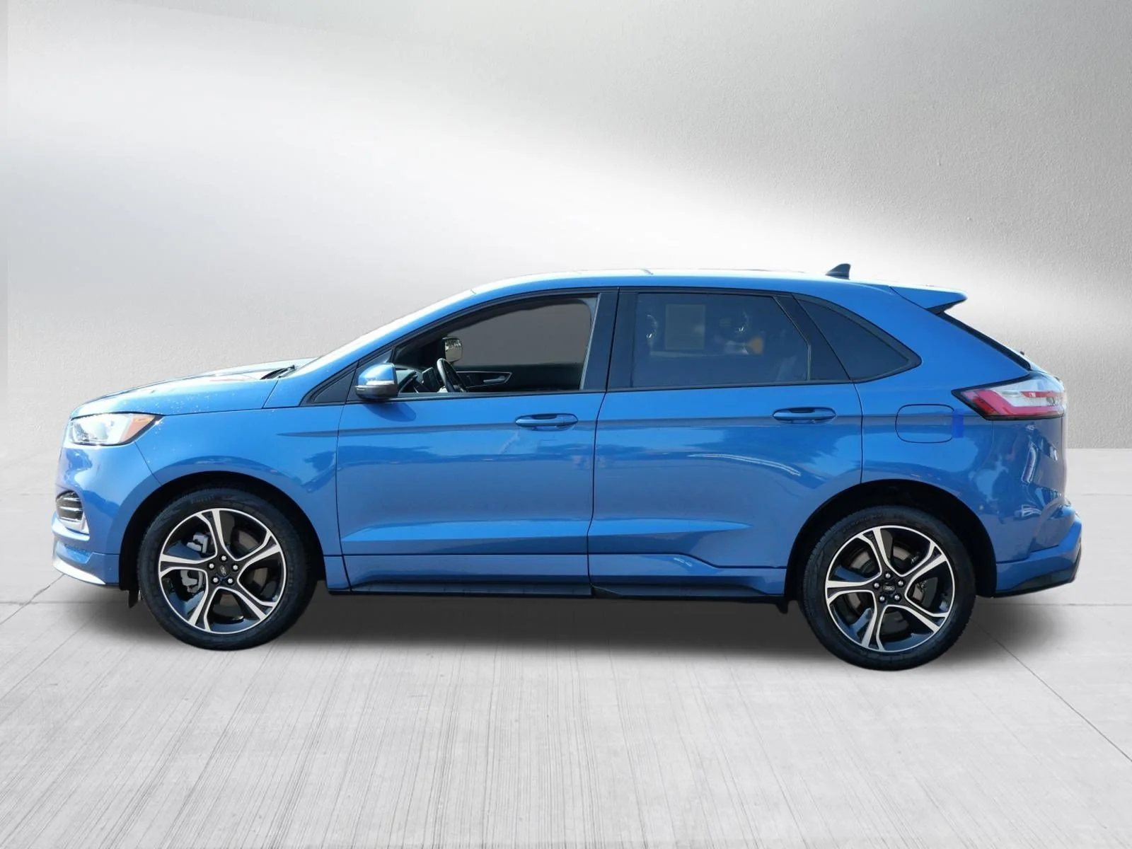 2021 Ford Edge ST - Photo 4