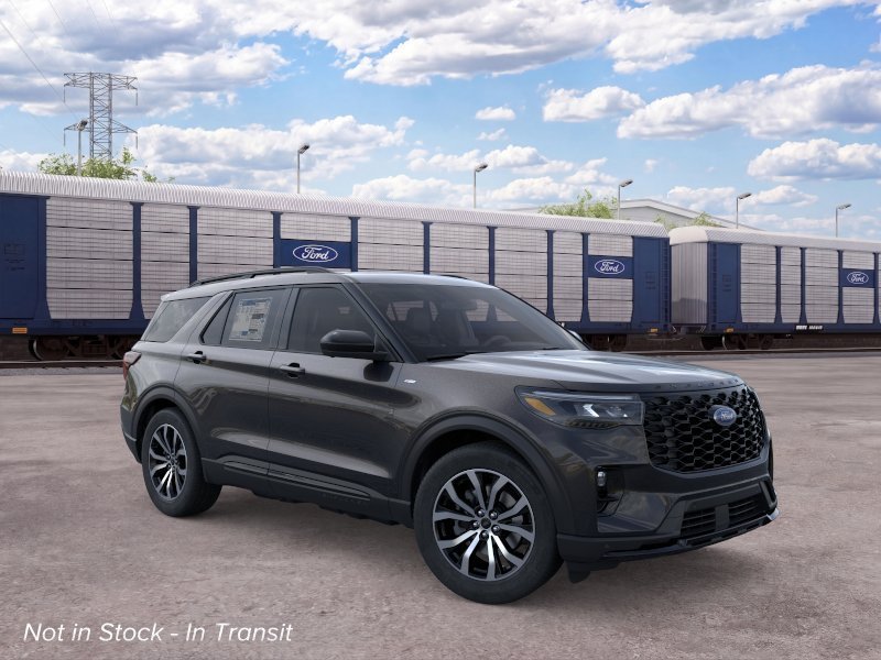 New 2026 Agate Black Metallic Ford ST-Line image 5