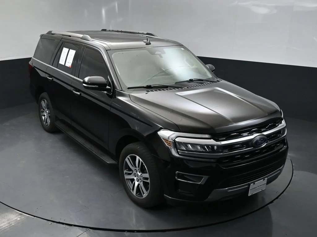 Used 2024 Black Metallic Ford Limited image 34