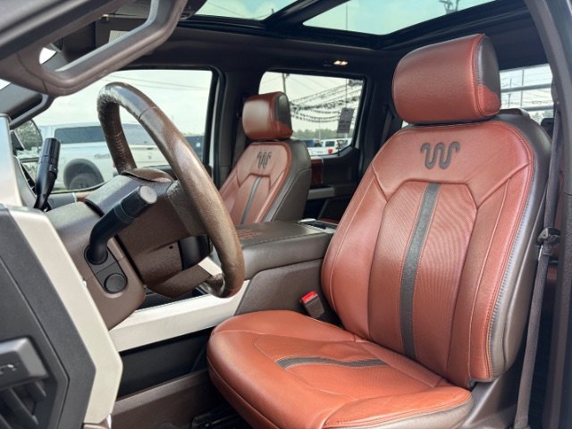 Used 2019 White Ford King Ranch image 13