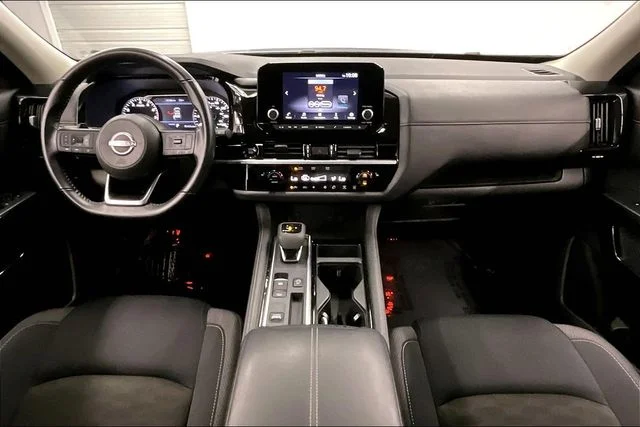 Used 2025 Gun Metallic Nissan SV image 17