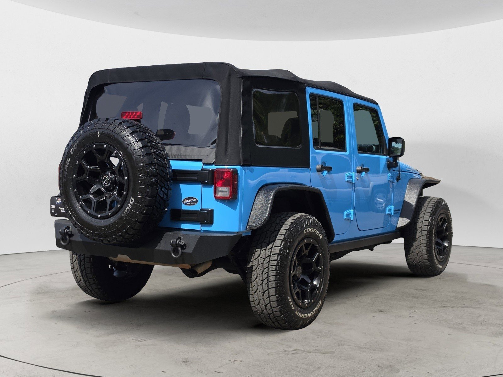 Used 2017 Chief Clearcoat Jeep Rubicon image 3