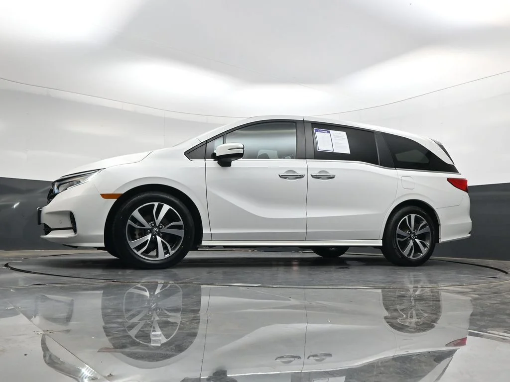 Used 2023  Honda Touring image 40