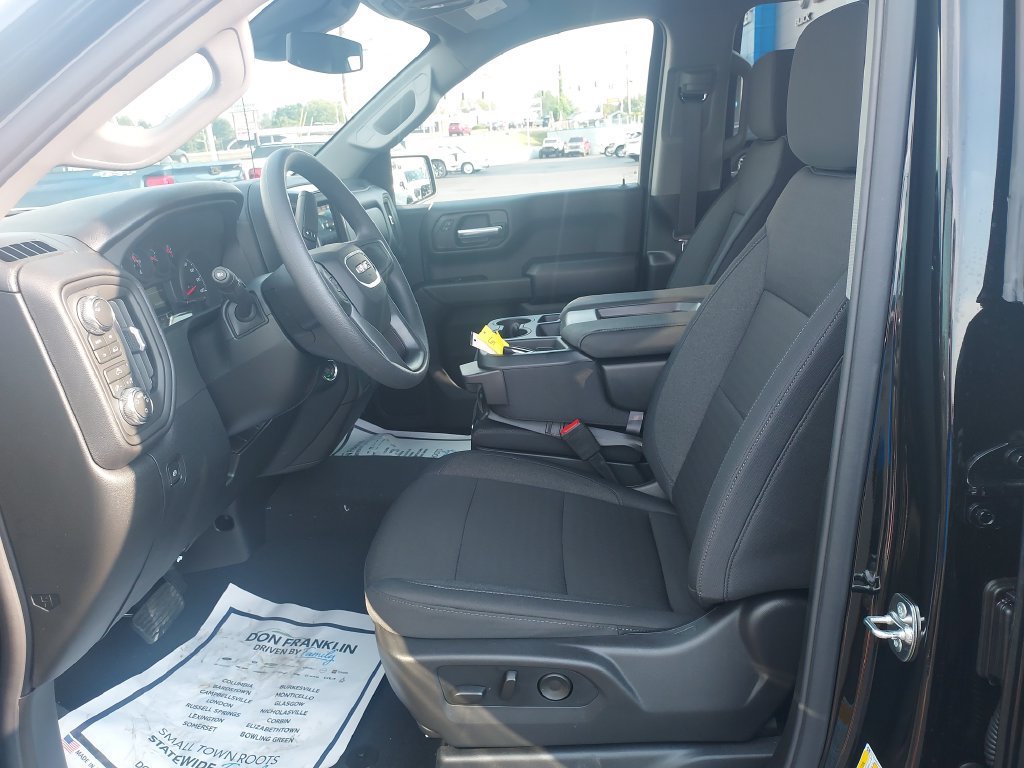 New 2026 Onyx Black GMC Pro image 13