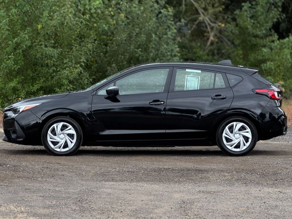 Used 2025 Crystal Black Silica Subaru Base image 4