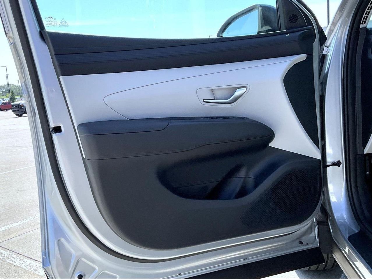New 2026 Silver Hyundai SEL Plus image 9