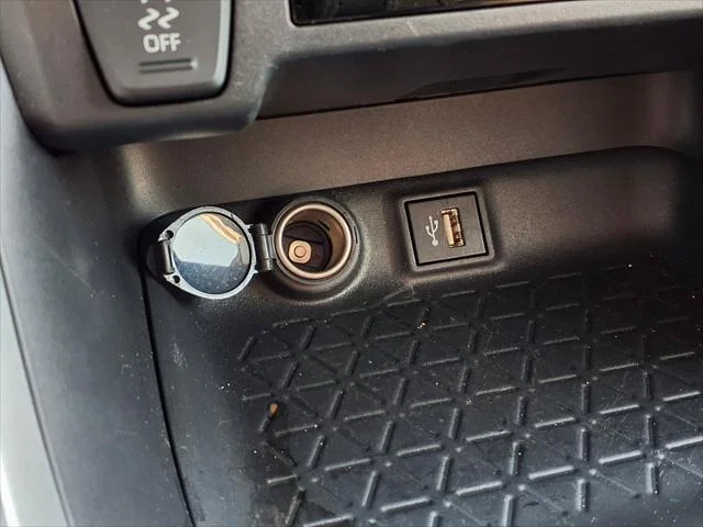 Certified Used 2025 Ice Toyota Hybrid XLE image 49