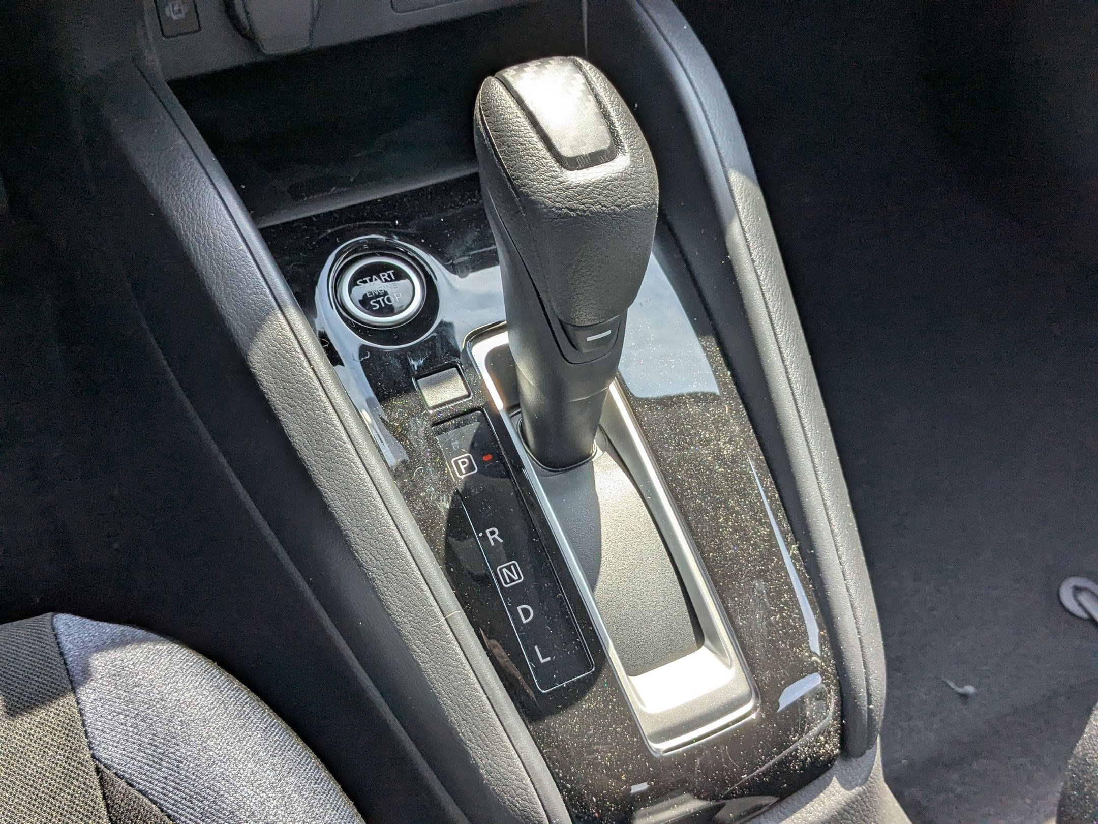 2025 Nissan Versa Sedan SV - Photo 16