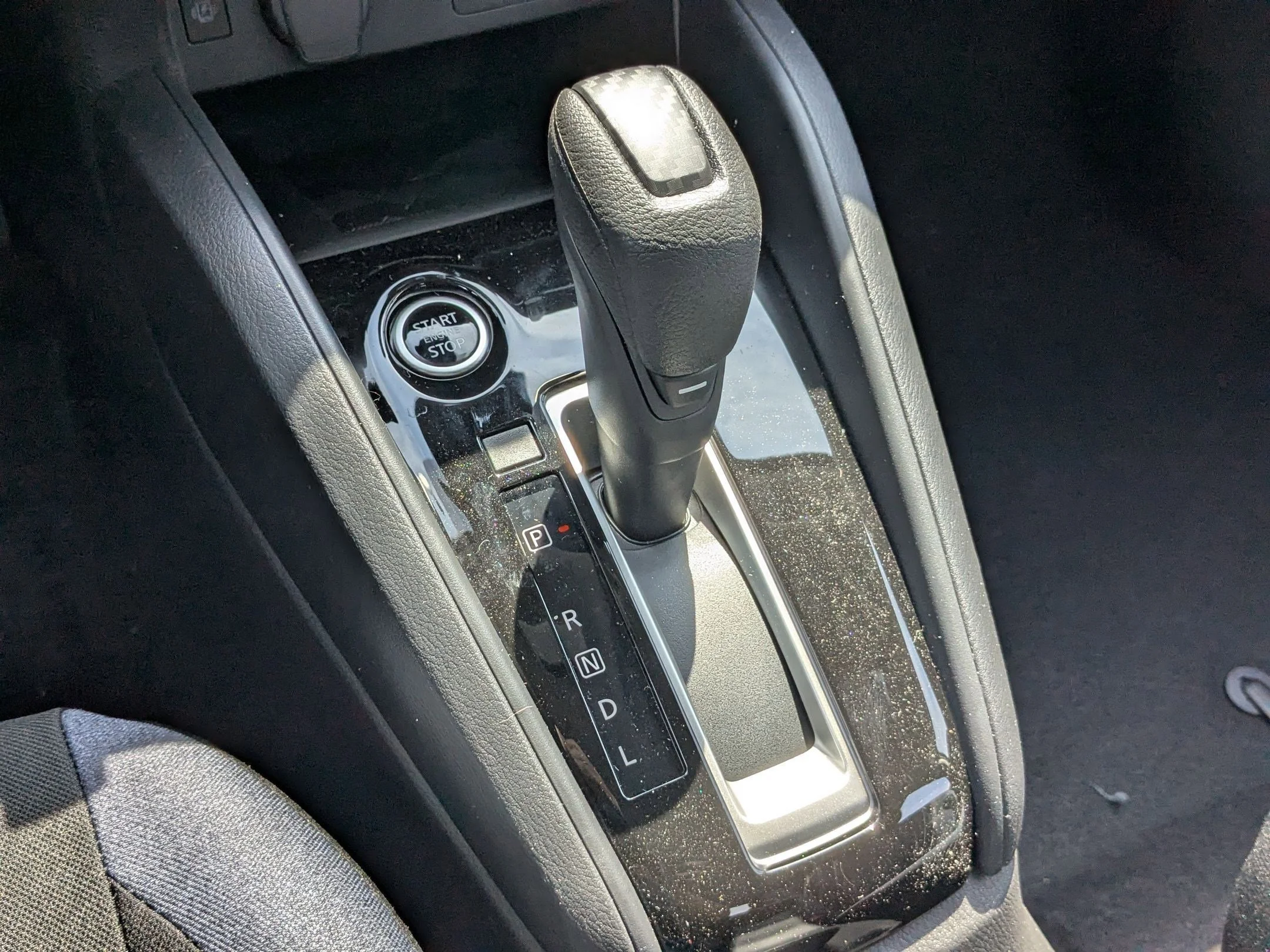 2025 Nissan Versa Sedan SV - Photo 16
