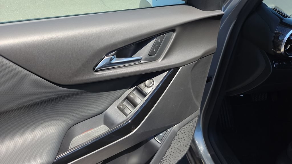 2026 Chevrolet Equinox LT - Photo 21