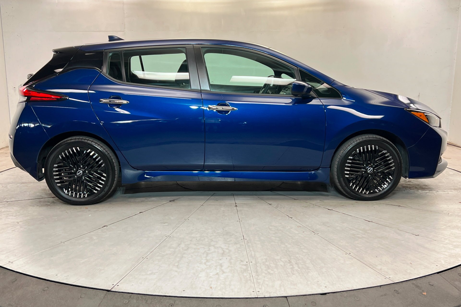 2025 Nissan Leaf SV PLUS - Photo 7