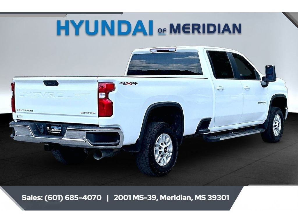 Used 2020 Summit White Chevrolet LT image 11