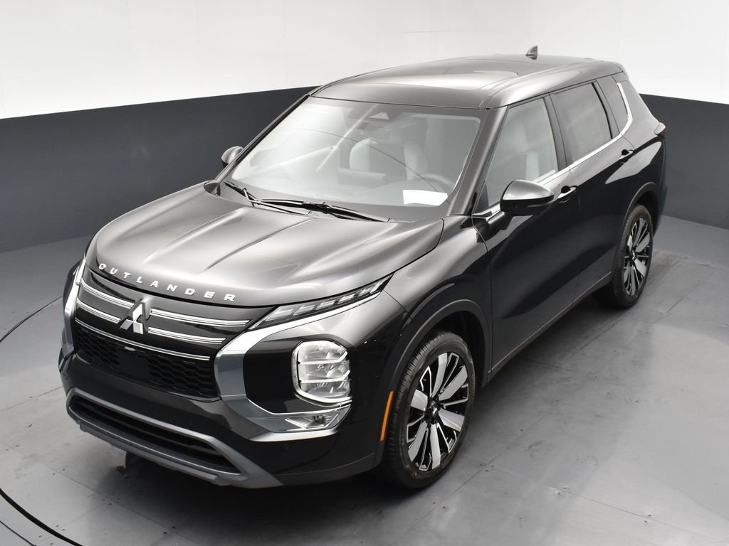 New 2026 Black Mitsubishi SE image 19