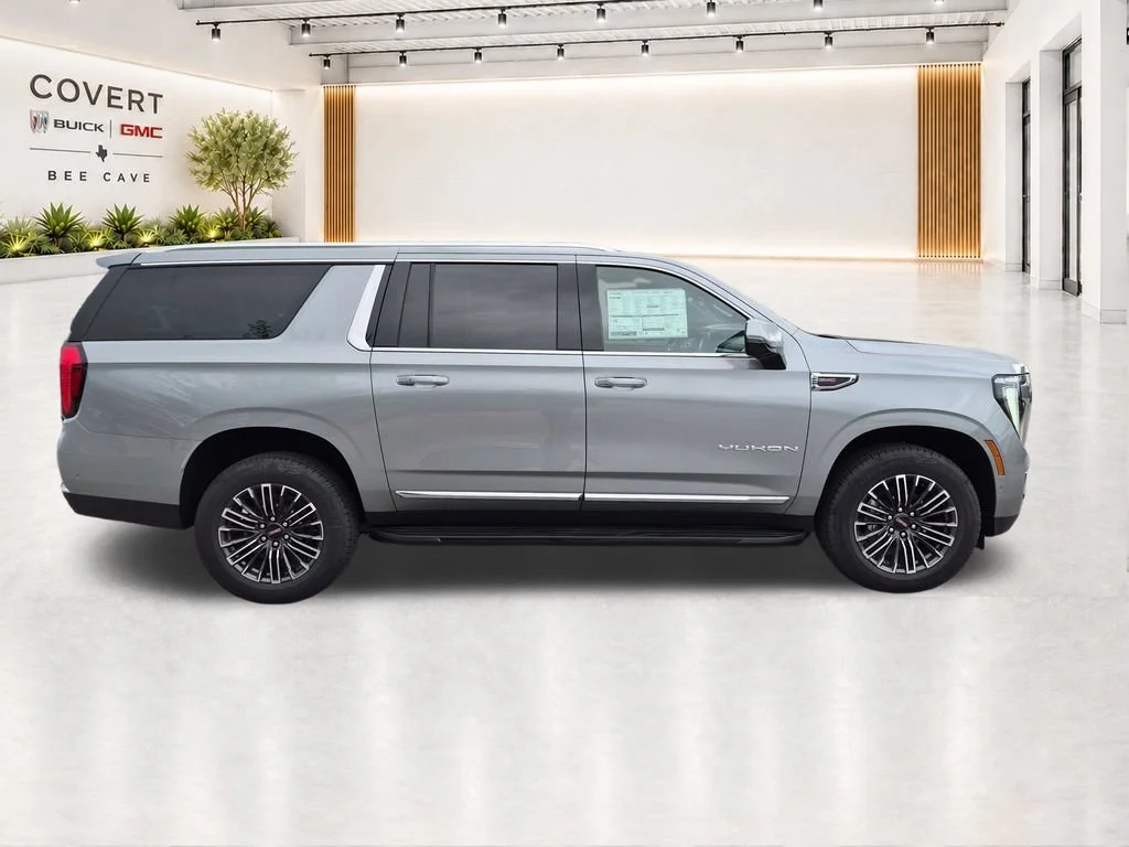 New 2026 Sterling Metallic GMC Elevation image 14