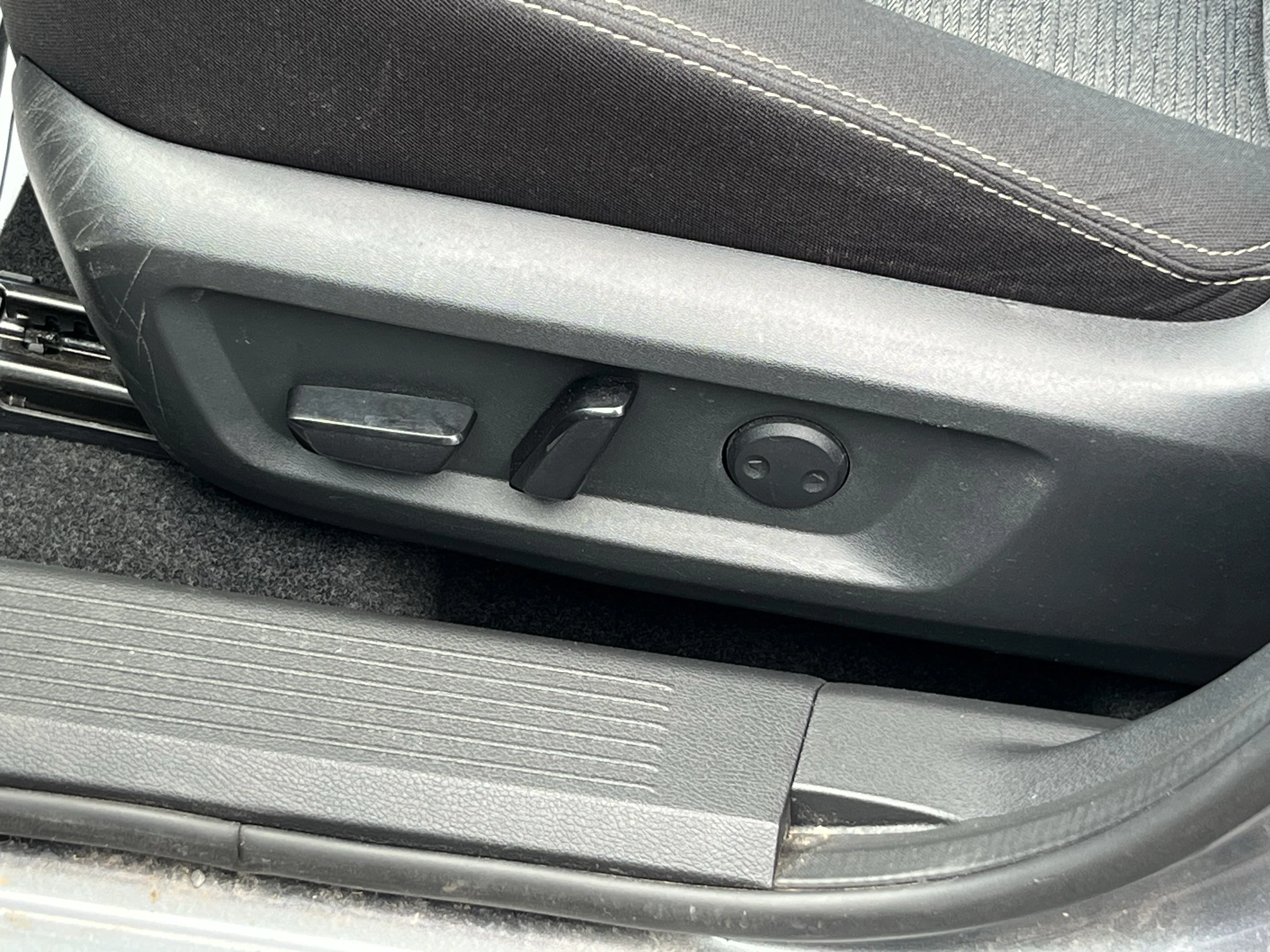 Used 2021 Gun Metallic Nissan SV image 16