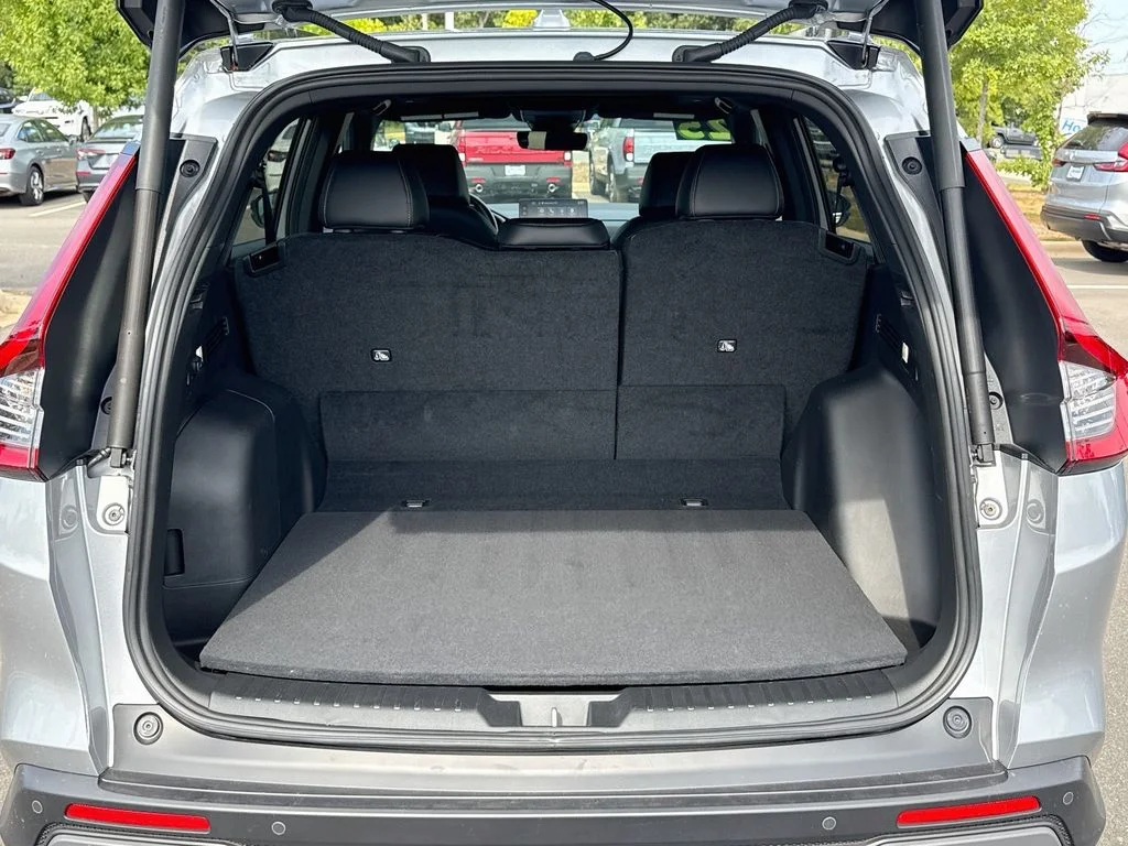 2025 Honda CR-V Sport-L - Photo 17