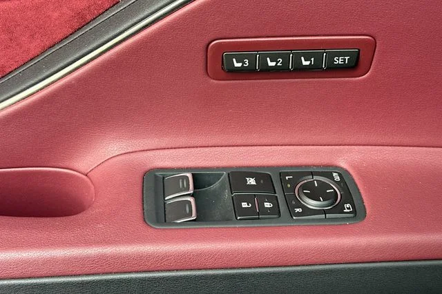 Used 2018  Lexus 500 image 13