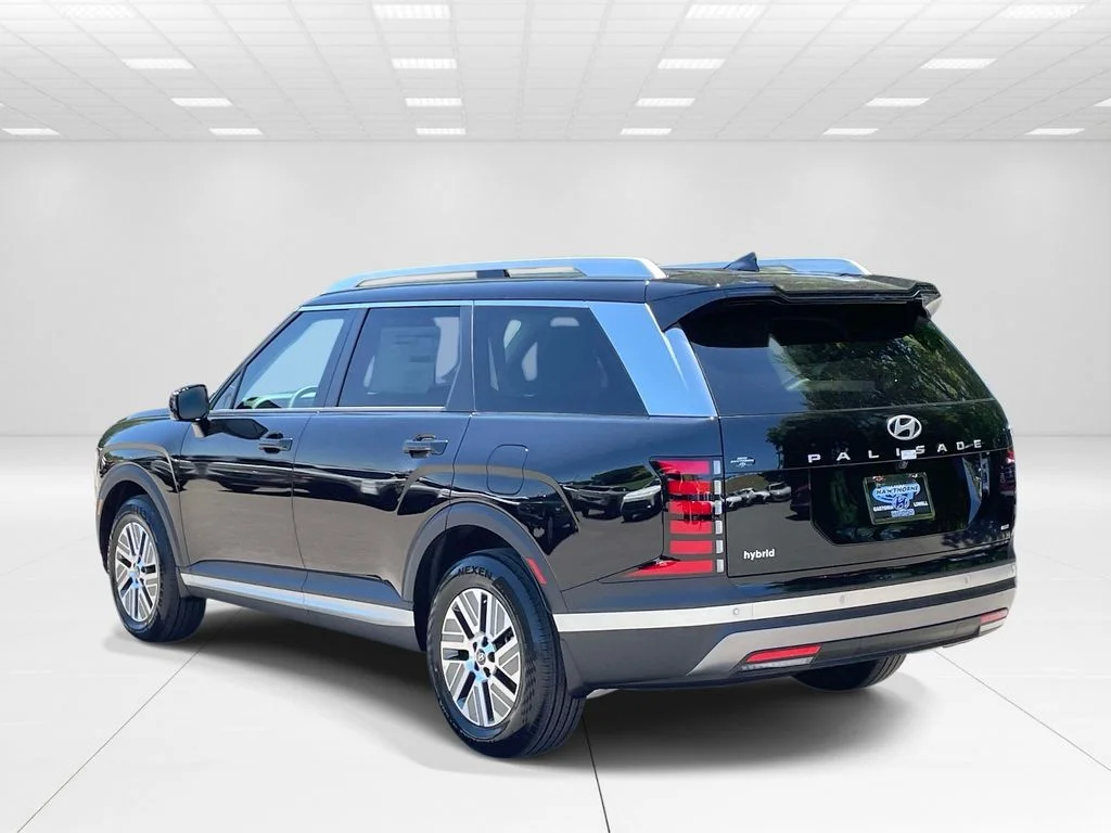 New 2026 Black Hyundai SEL image 4