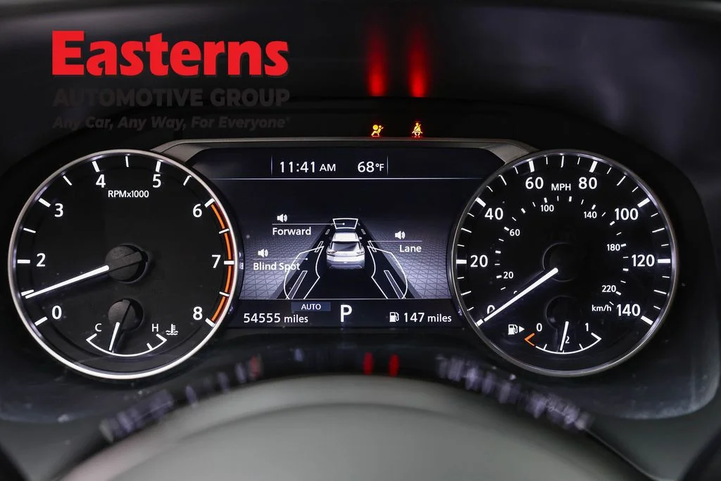 Used 2023 Gray Nissan SV image 17