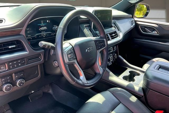 Used 2022 Gray Chevrolet Z71 image 14