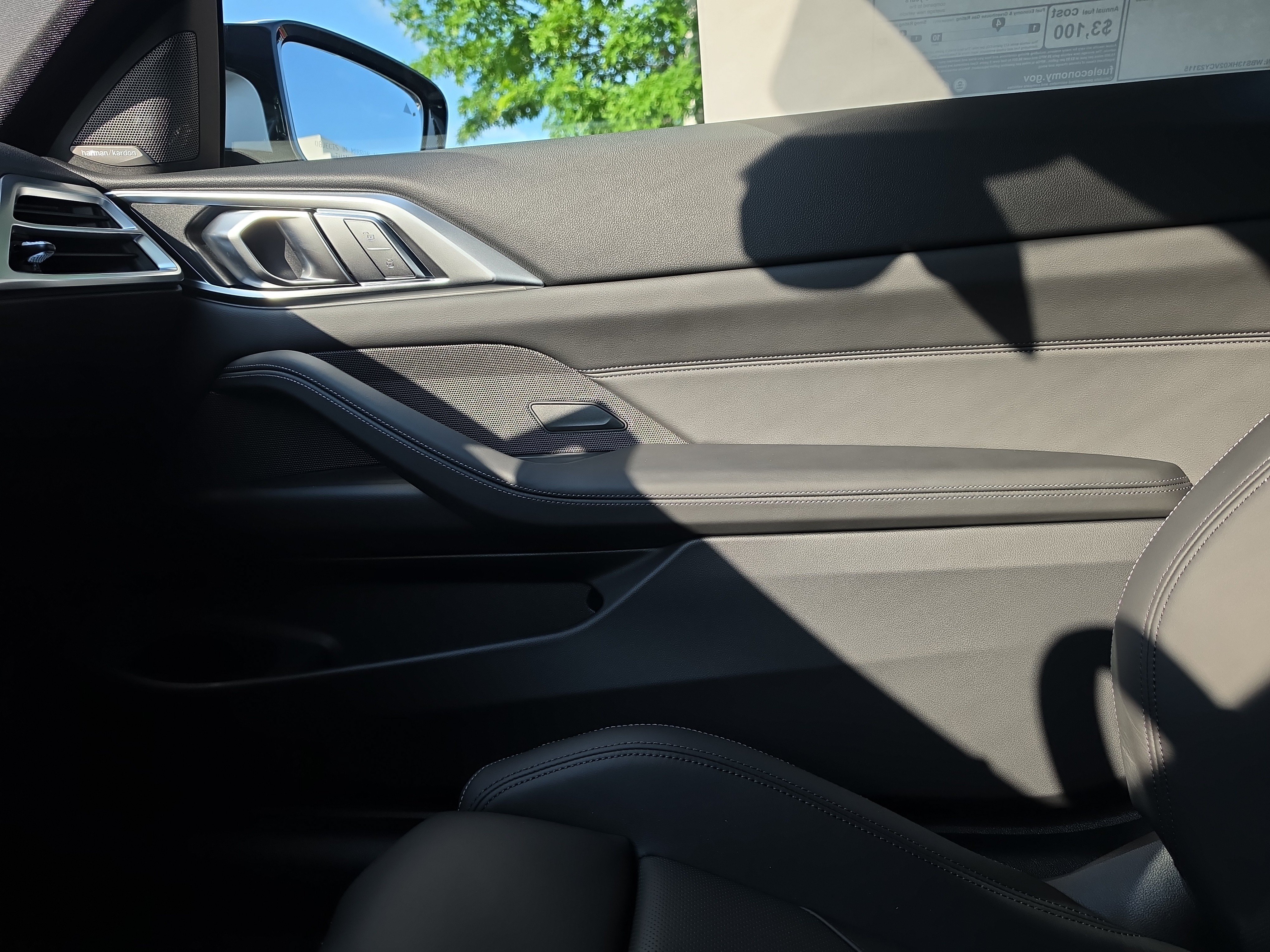 New 2027 ALPINE WHITE BMW  image 32