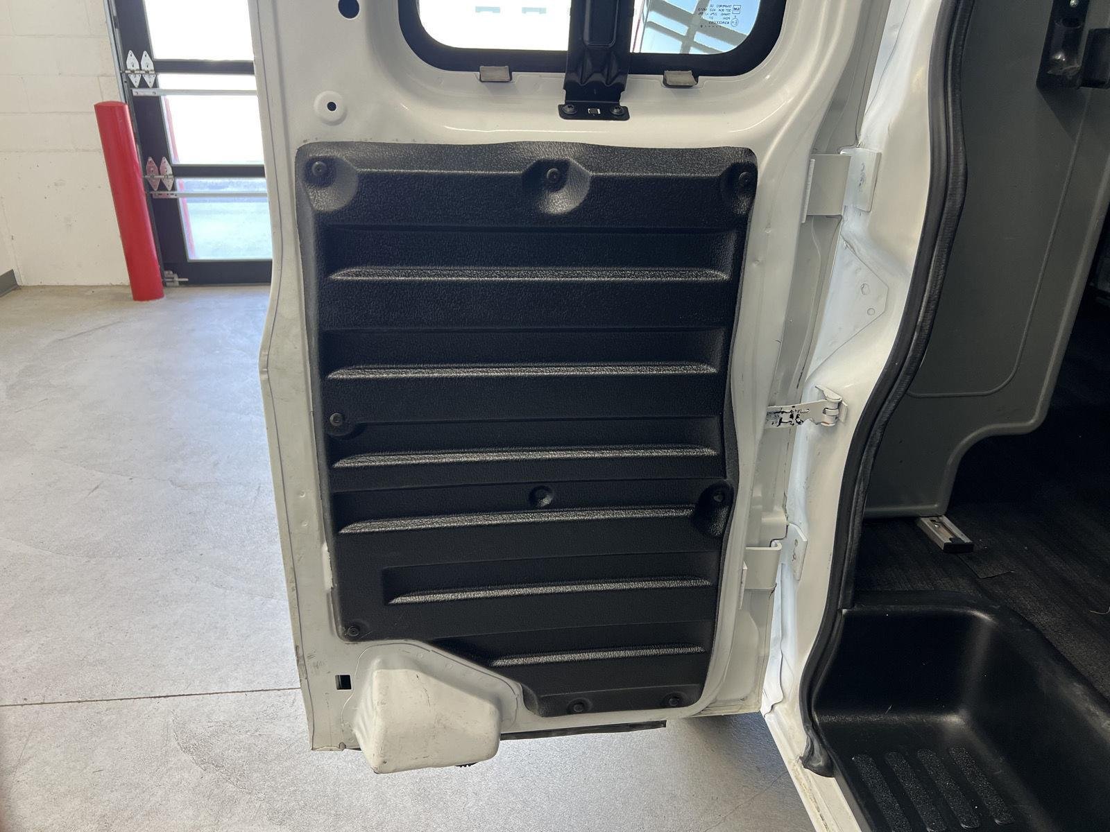 2018 GMC Savana Cargo Work Van - Photo 20