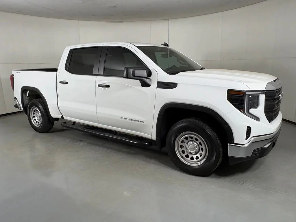 Used 2024 White GMC Pro image 11