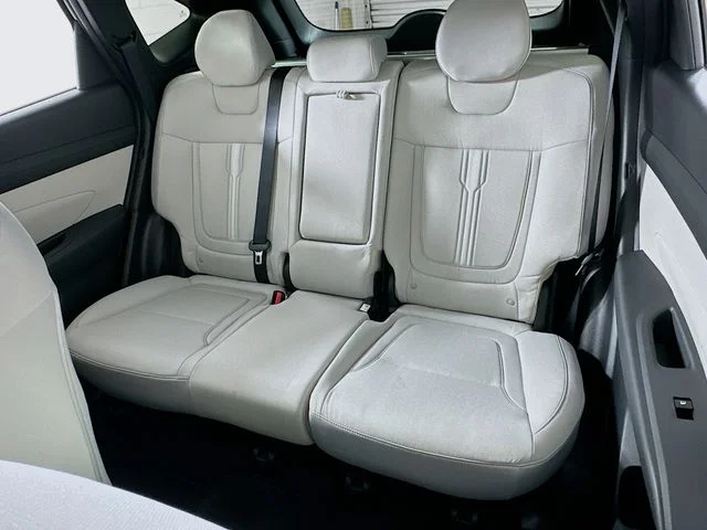 New 2026 Hyundai TUCSON SEL