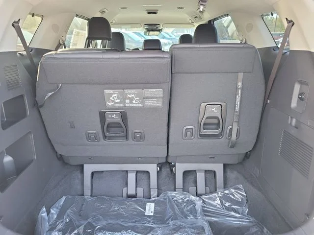 New 2026 Ivory Silver Kia EX image 28