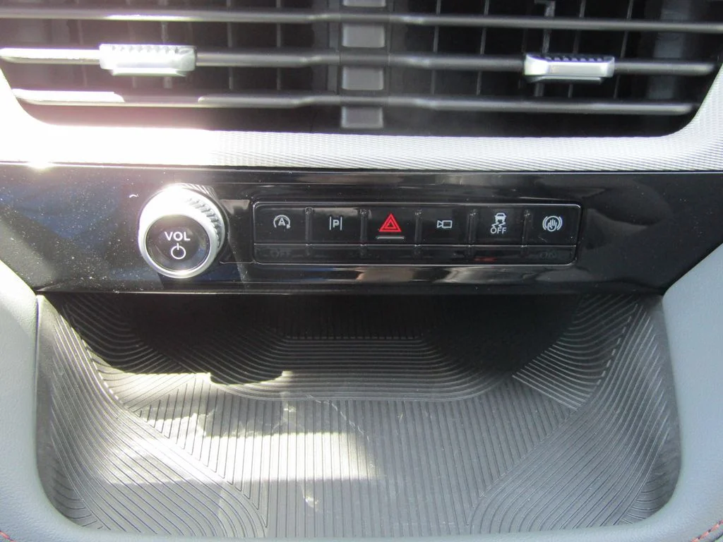 New 2026 Agate Black Metallic Ford Active image 31