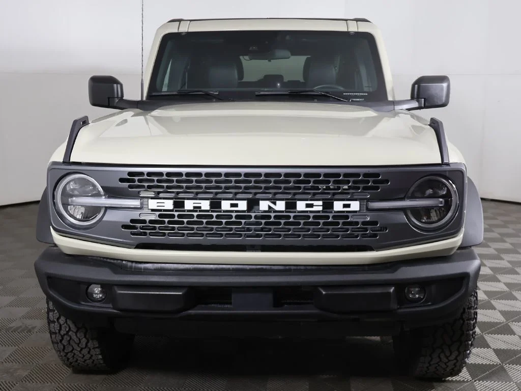 Used 2026 Beige Ford Badlands image 11