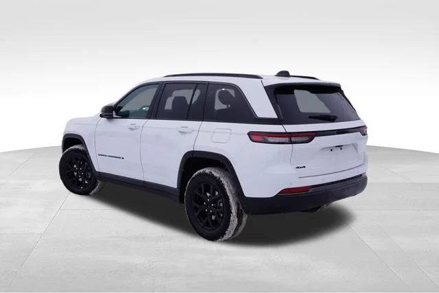 New 2026 Bright White Clearcoat Jeep Laredo image 5