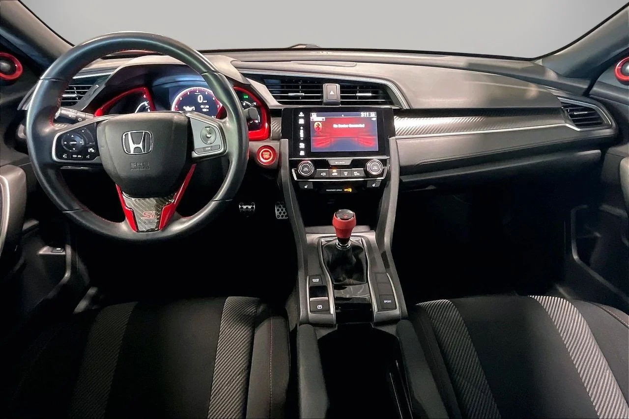 Used 2018 Red Honda Si image 13