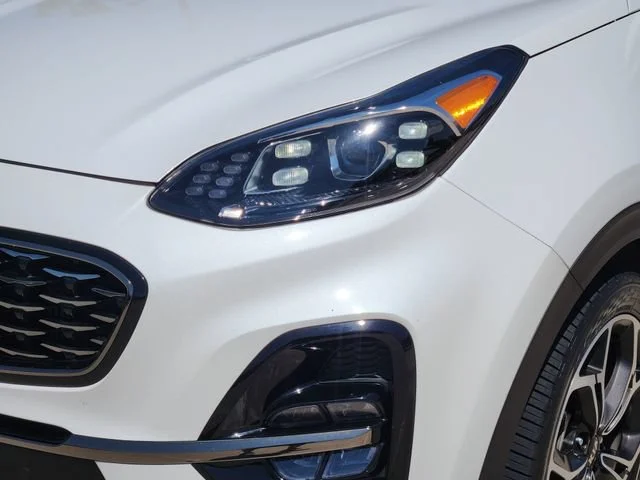 Used 2022 White Kia SX Turbo image 9