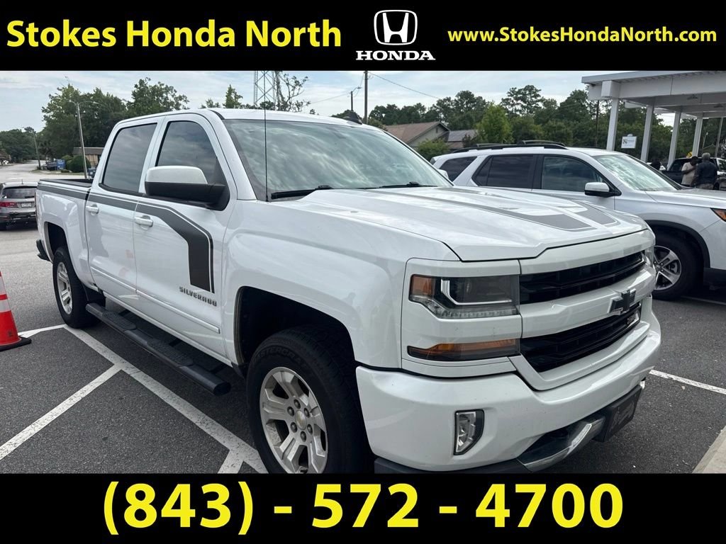 Used 2018 White Chevrolet LT image 5