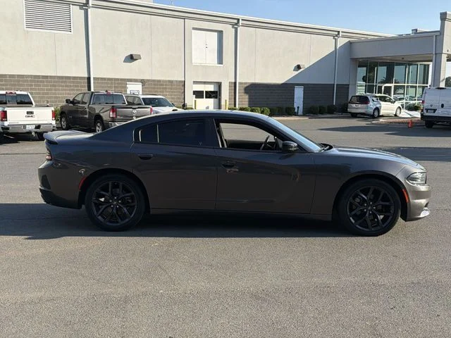 Used 2022 Gray Dodge SXT image 5