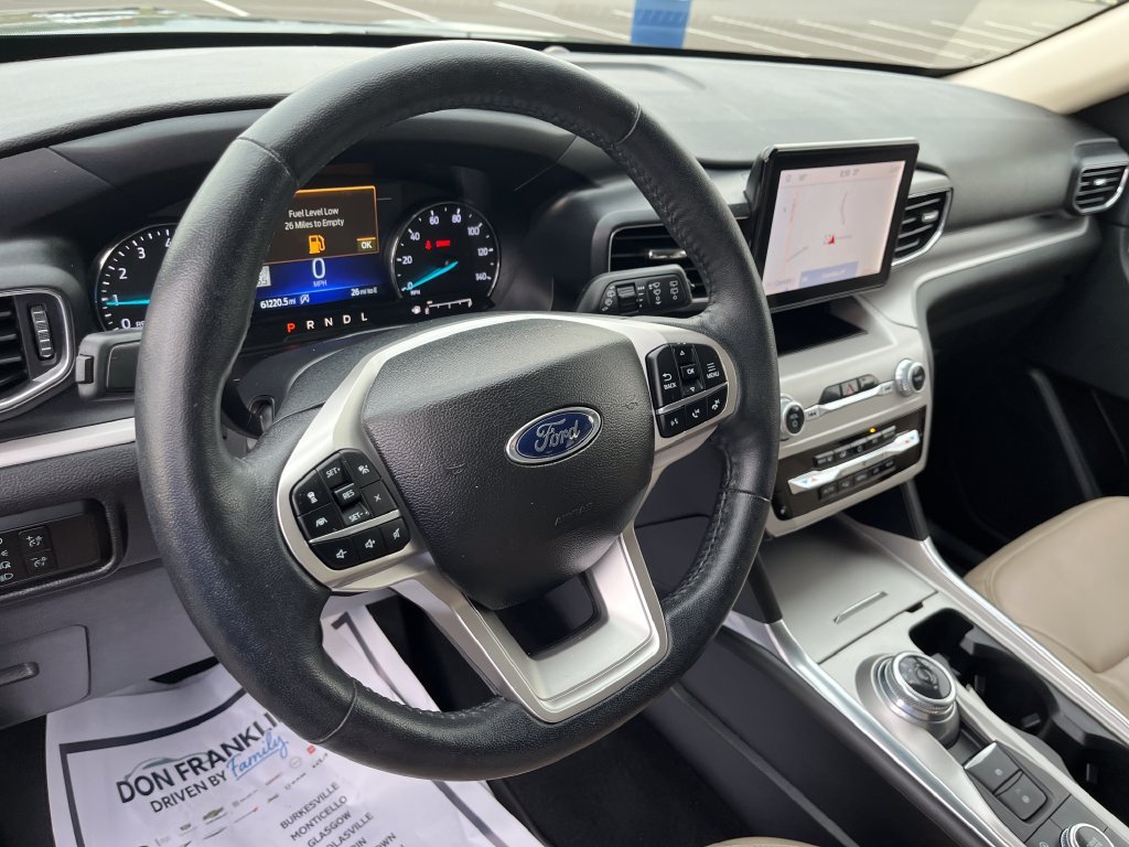 Used 2023 Green Ford XLT image 14