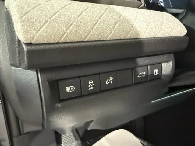 Used 2026  Toyota XLE image 20