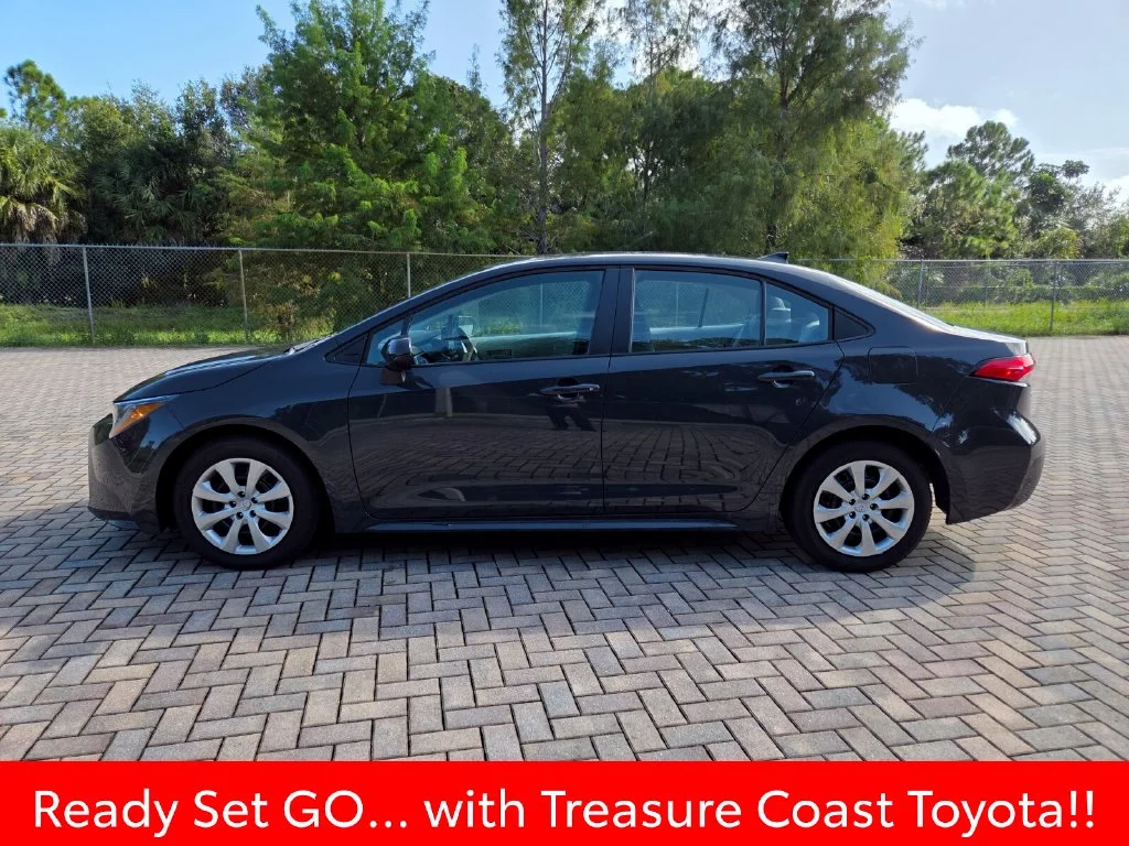 Certified Used 2025  Toyota LE image 9