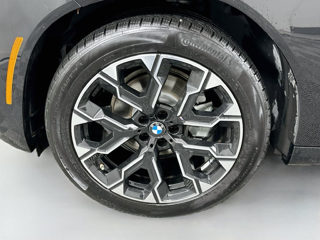 Used 2026 Black Sapphire Metallic BMW 30 xDrive image 30