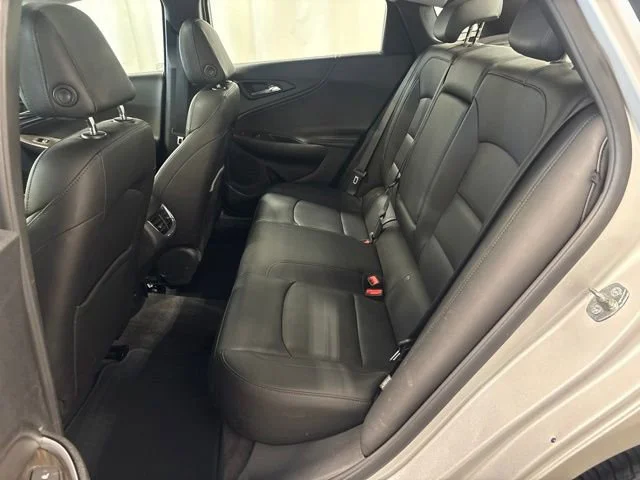 Used 2022 Silver Ice Metallic Chevrolet Premier image 32